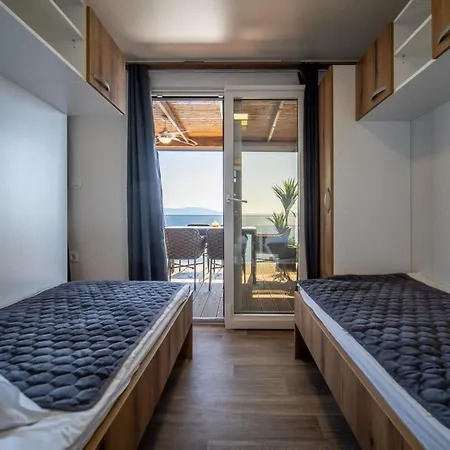 Seaside Deluxe Escape At Camping *