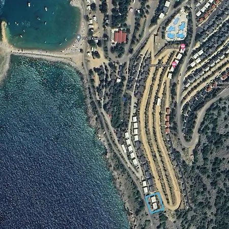 Guest house Seaside Deluxe Escape At Camping Klenovica